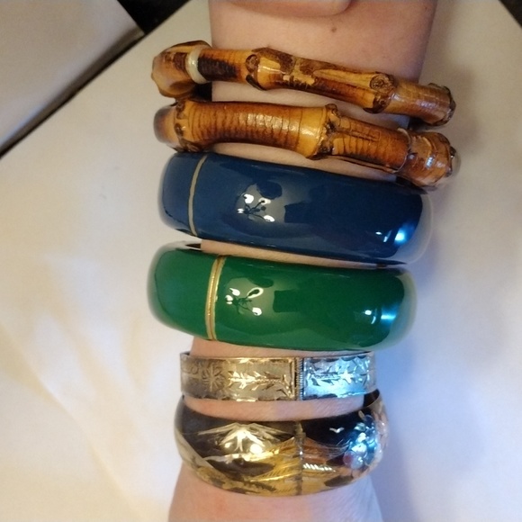 SOLD!! Vintage Bundle of 6 Beautiful Bangle & Cuff Bracelets! - Picture 2 of 12